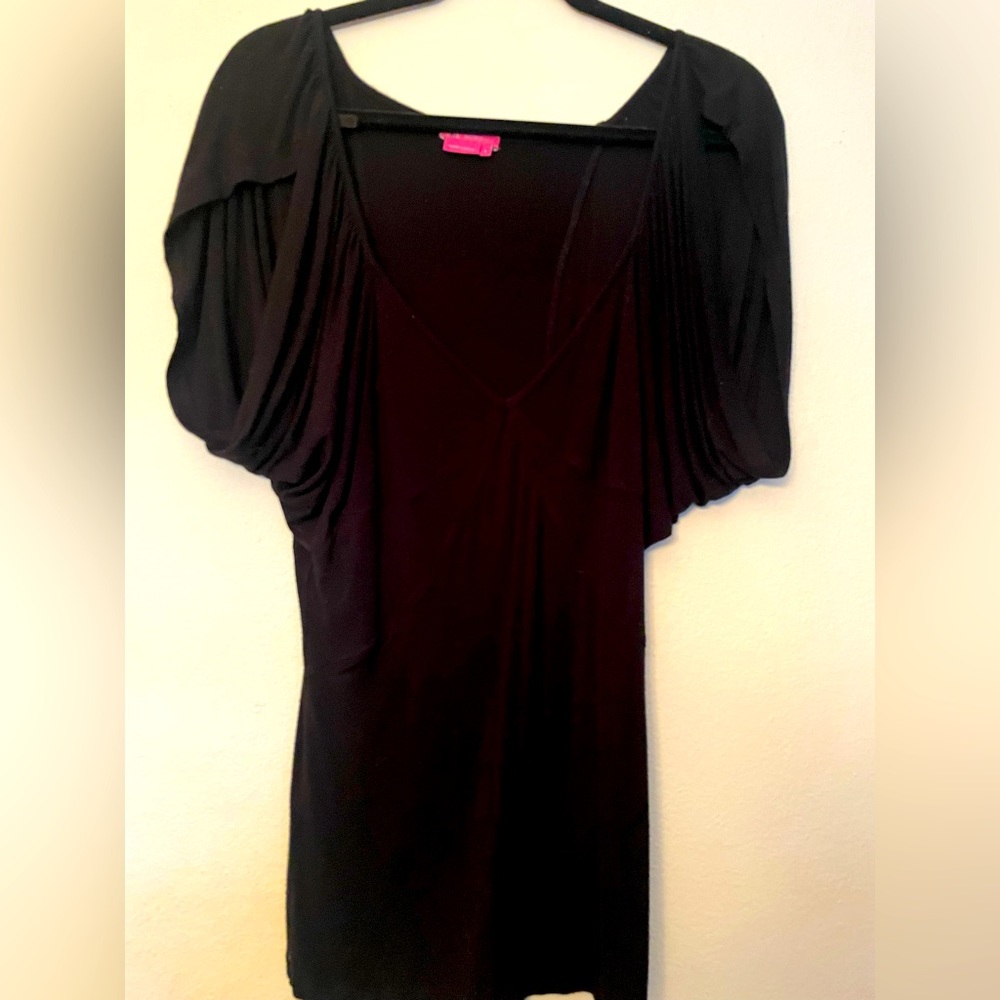 Very cute plain black top with butterfly short sleeves